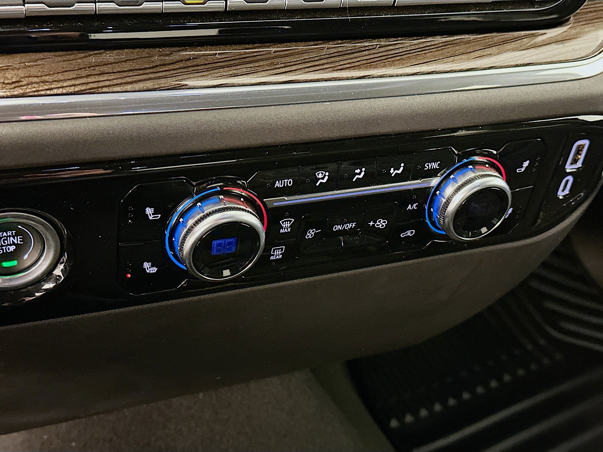 Used 2024 GMC Sierra 1500 Elevation image 24