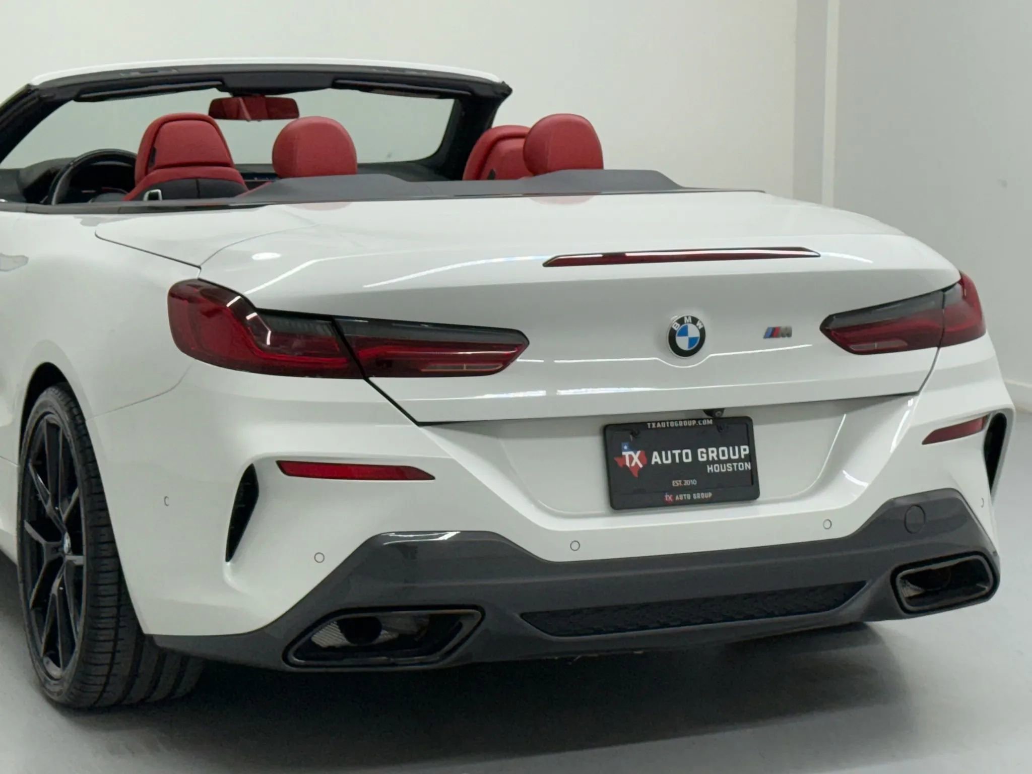 Used 2019 BMW M850i xDrive Convertible w/ Driver Assistance Package image 12