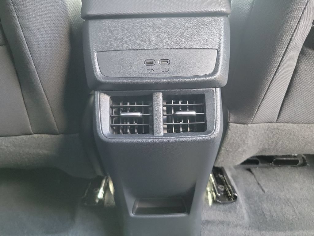 Certified 2026 Chevrolet Equinox LT FWD image 21