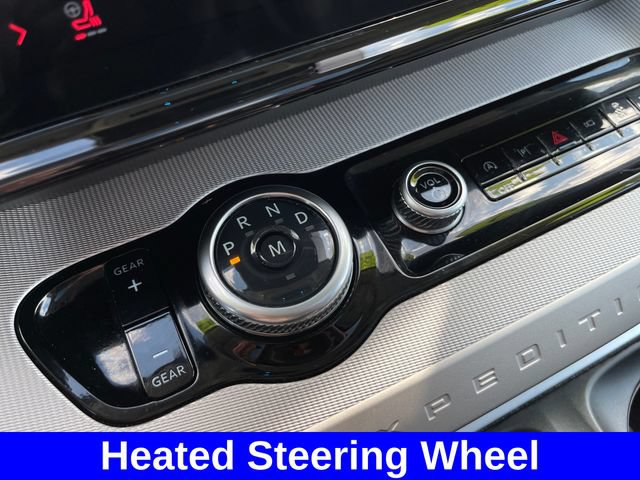 Used 2025 Ford Expedition Active AWD/4WD image 24