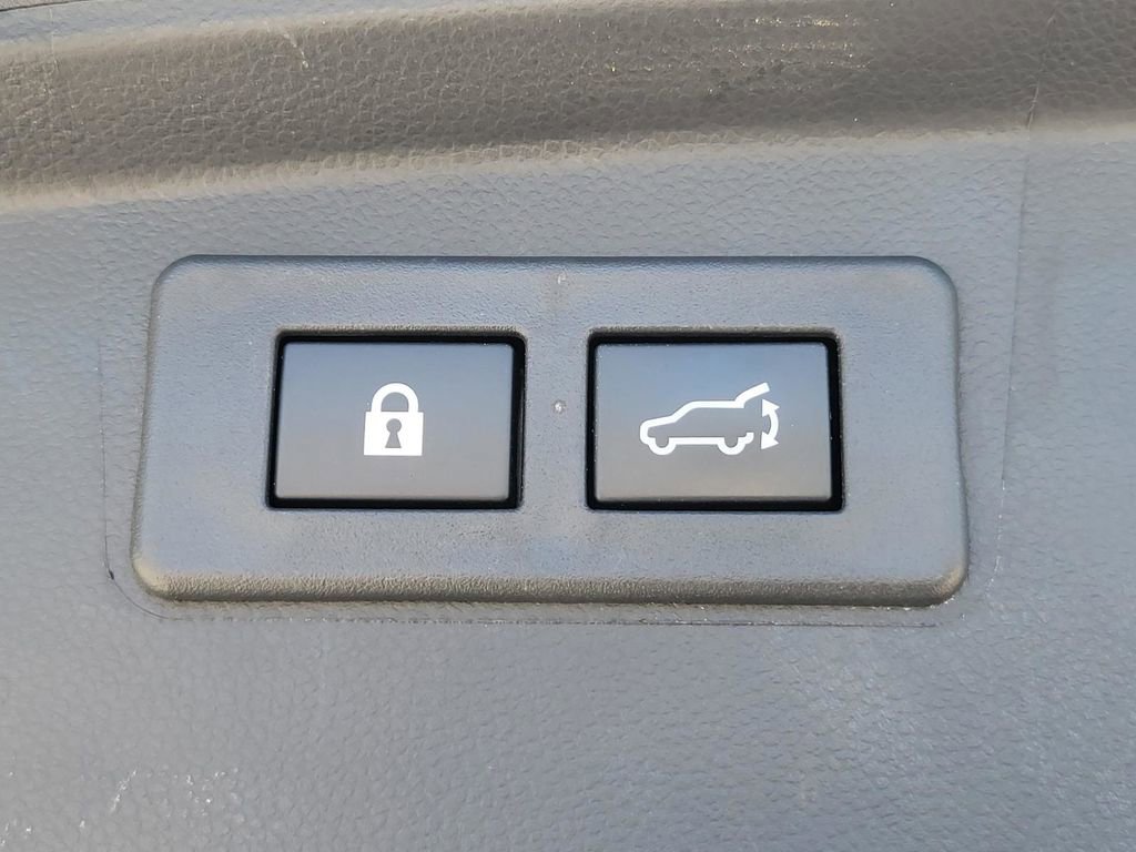 Certified 2024 Subaru Outback Touring w/ Popular Package #2 image 12