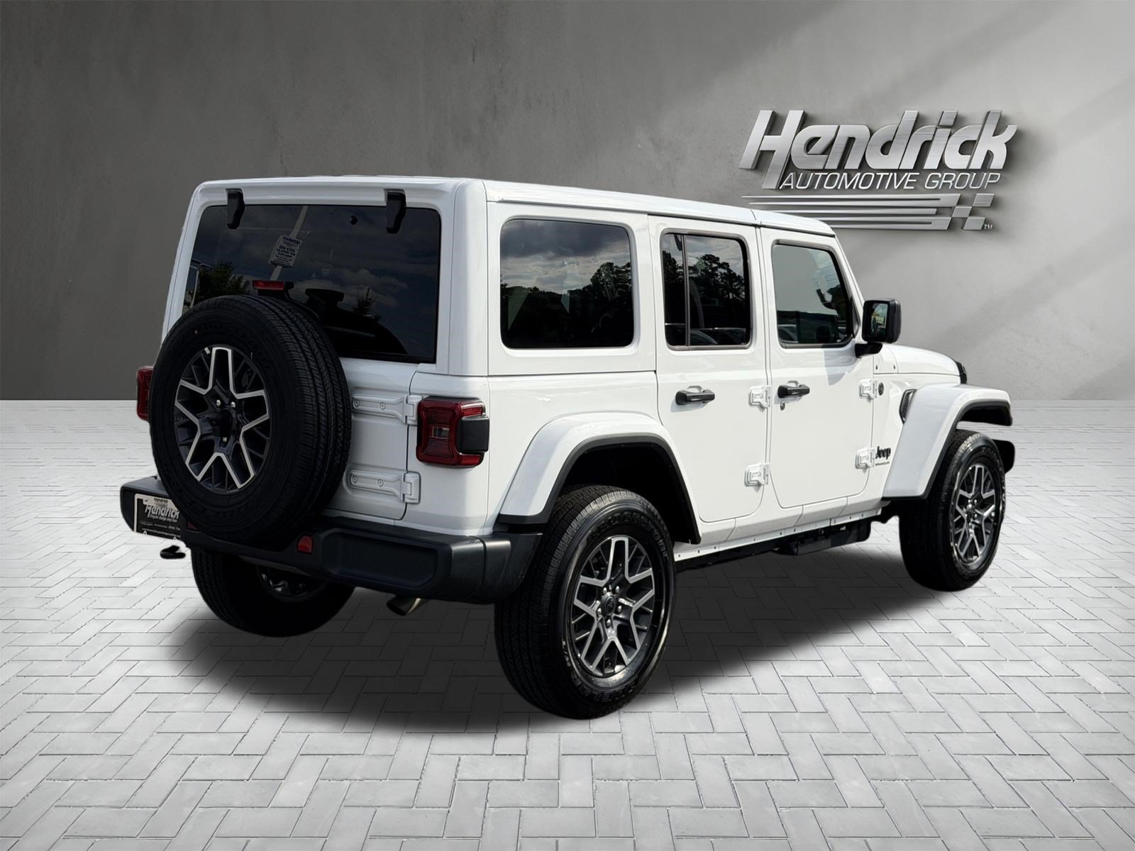 Used 2026 Jeep Wrangler Unlimited Sahara AWD/4WD image 10