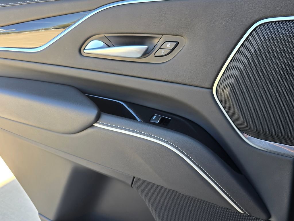 Used 2024 Cadillac Escalade Sport w/ LPO, ONYX Package AWD/4WD image 19