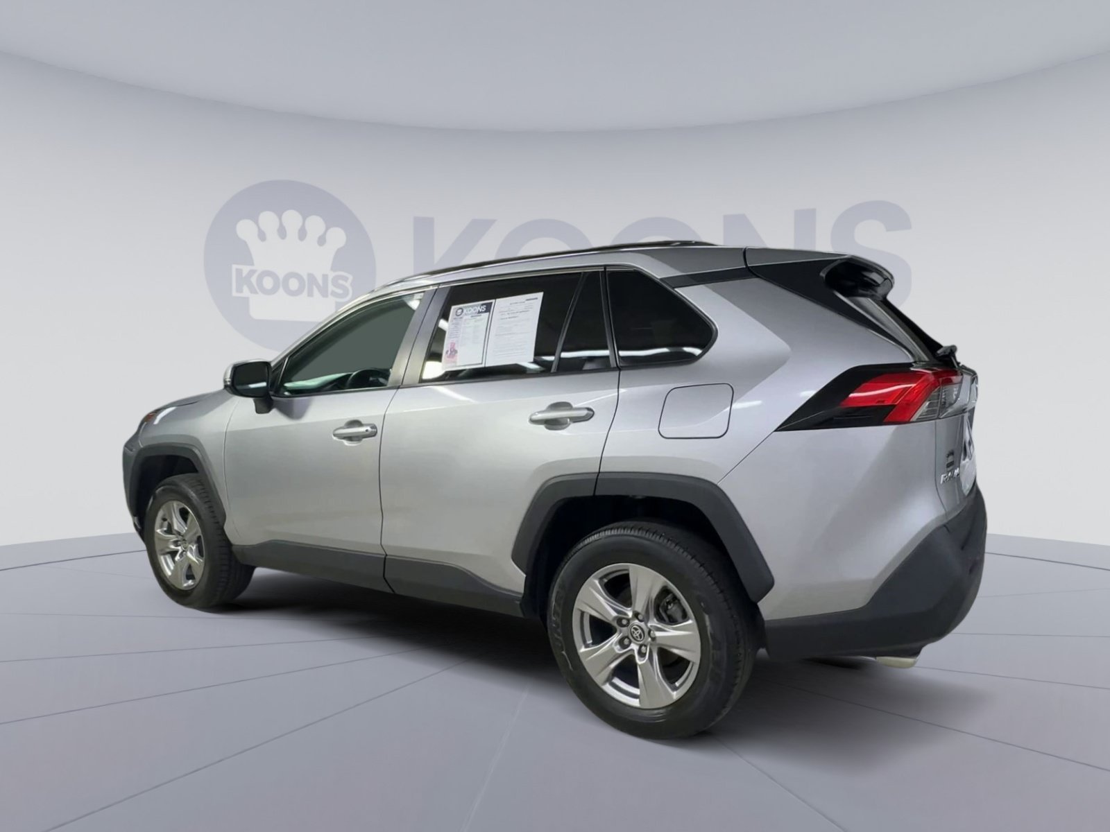 Used 2023 Toyota RAV4 XLE w/ Convenience Package AWD/4WD image 8