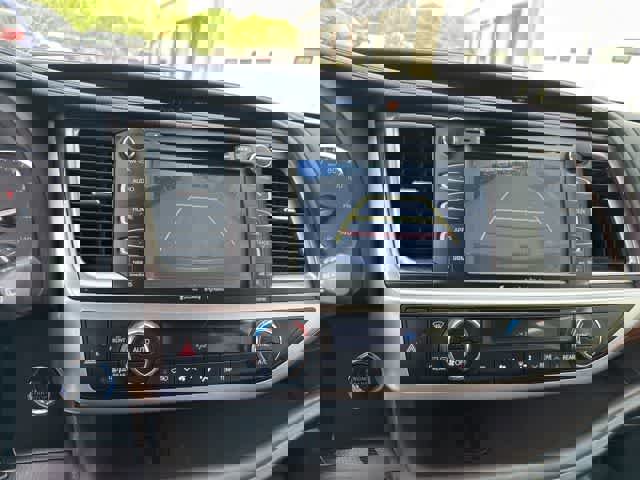 Used 2017 Toyota Highlander Limited AWD/4WD image 9