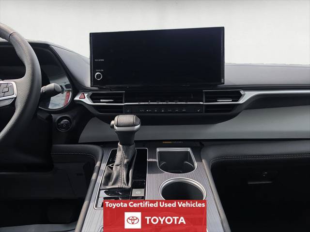 Certified 2025 Toyota Sienna XLE w/ XLE Plus Package AWD/4WD image 13