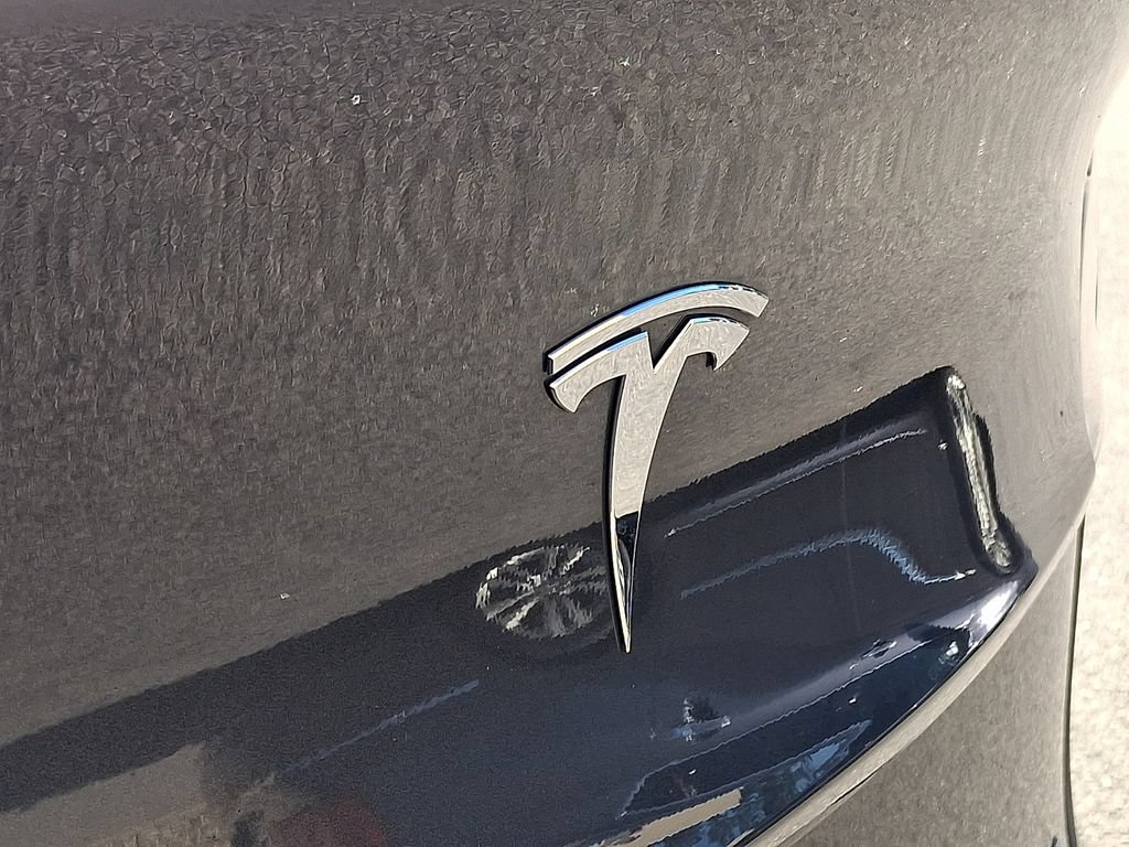 Used 2021 Tesla Model Y Long Range AWD/4WD image 30