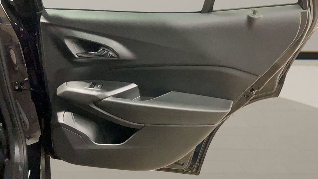 New 2026 Chevrolet Trax LT image 18