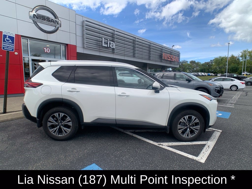 Used 2021 Nissan Rogue SV w/ Premium Package AWD/4WD image 2