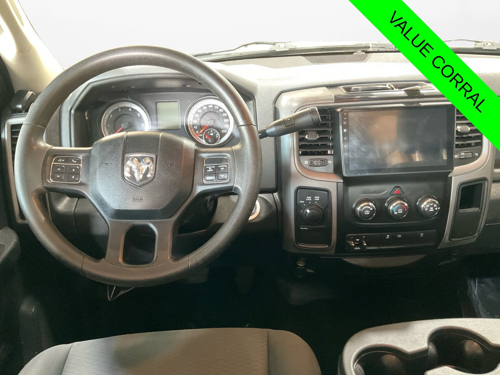 Used 2015 RAM 2500 Tradesman w/ Chrome Appearance Group AWD/4WD image 10