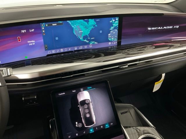 New 2026 Cadillac Escalade IQ Sport 1 w/ LPO, ONYX Package image 20