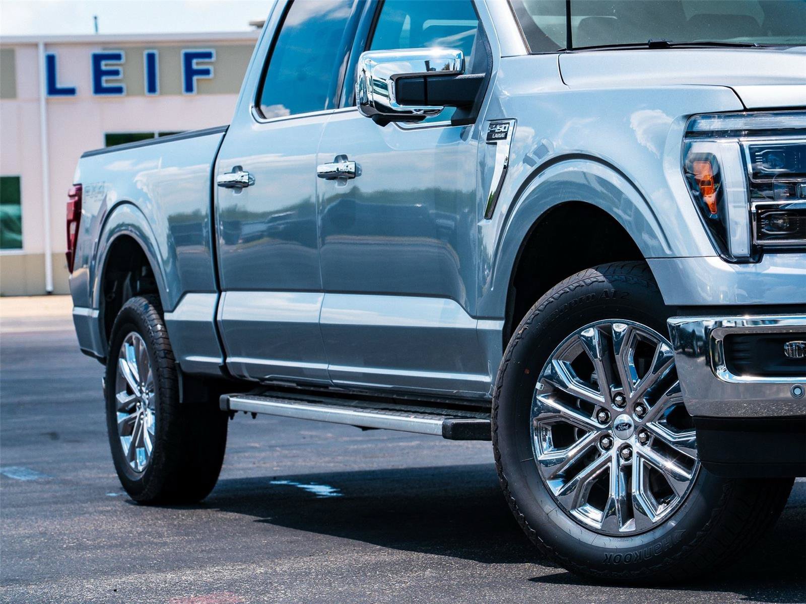 Used 2026 Ford F150 Lariat w/ Equipment Group 501A Mid AWD/4WD image 2