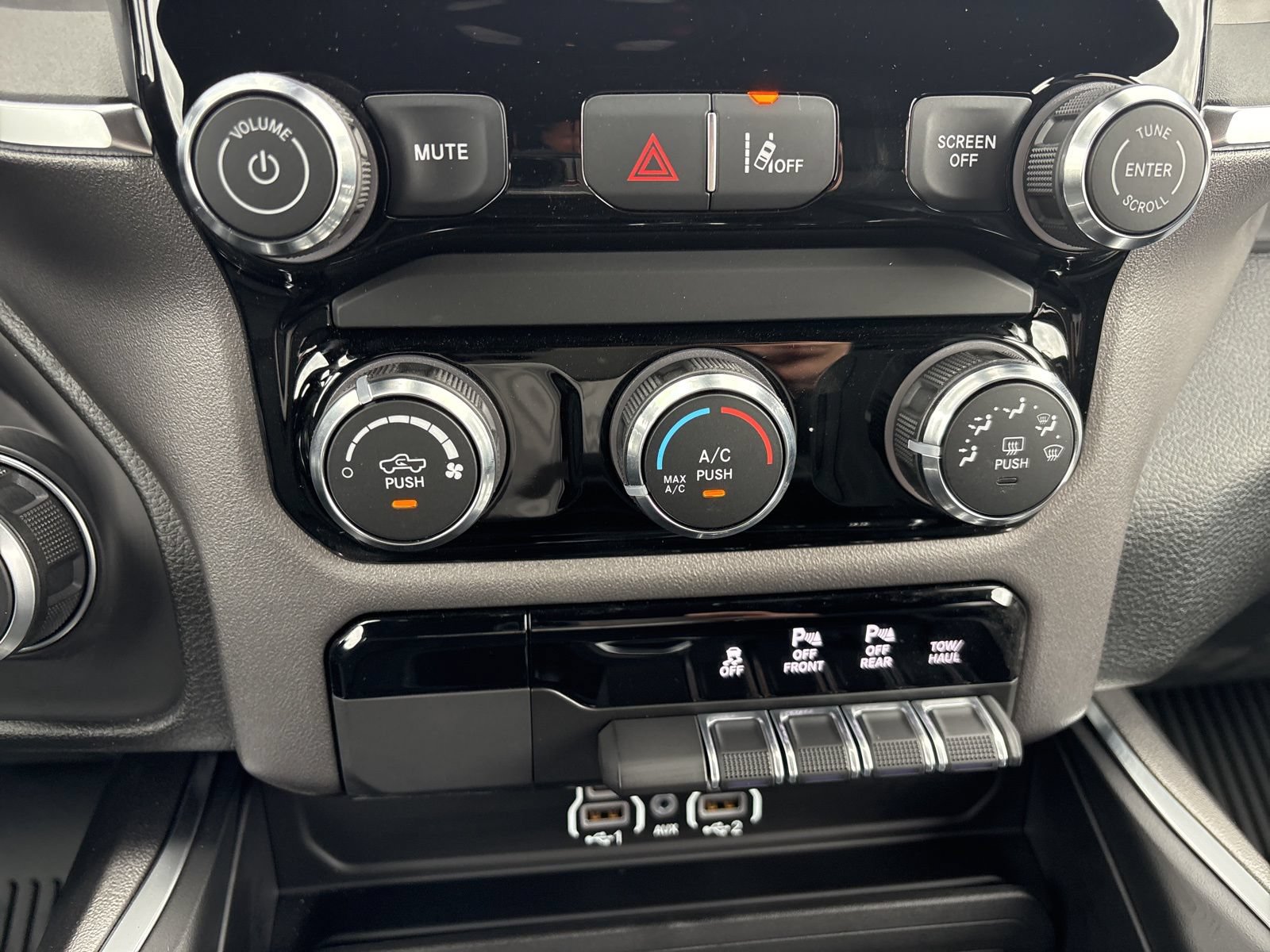 New 2026 RAM 1500 Lone Star RWD image 21