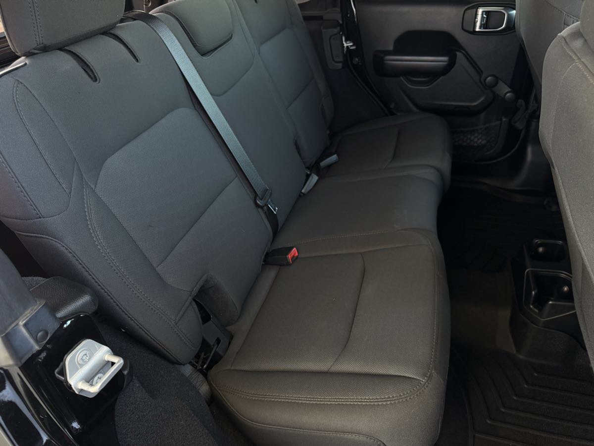 Used 2021 Jeep Wrangler Unlimited Sport AWD/4WD image 20