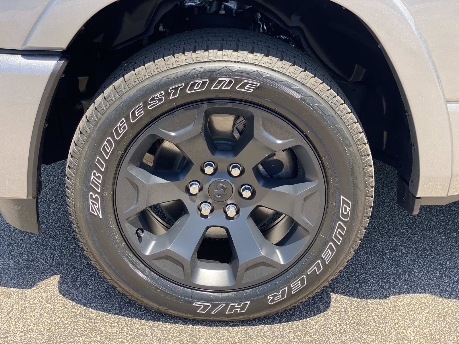 Used 2025 RAM 1500 Big Horn AWD/4WD image 12