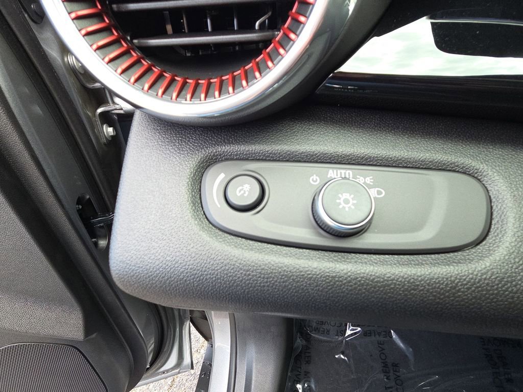 New 2026 Chevrolet Trax RS image 20