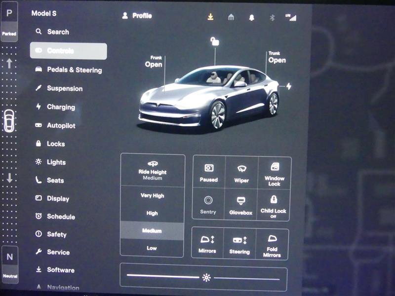 Used 2022 Tesla Model S image 12