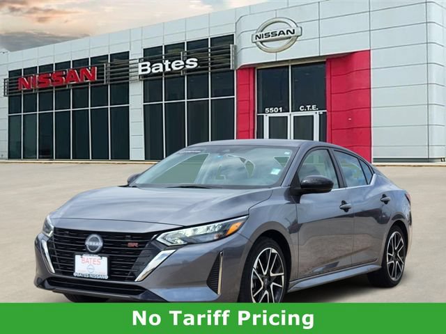 Certified 2025 Nissan Sentra SR FWD image 2
