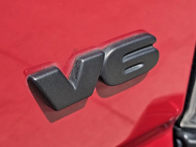 Used 2023 Toyota Tacoma TRD Off-Road w/ TRD Premium Off Road Package image 7