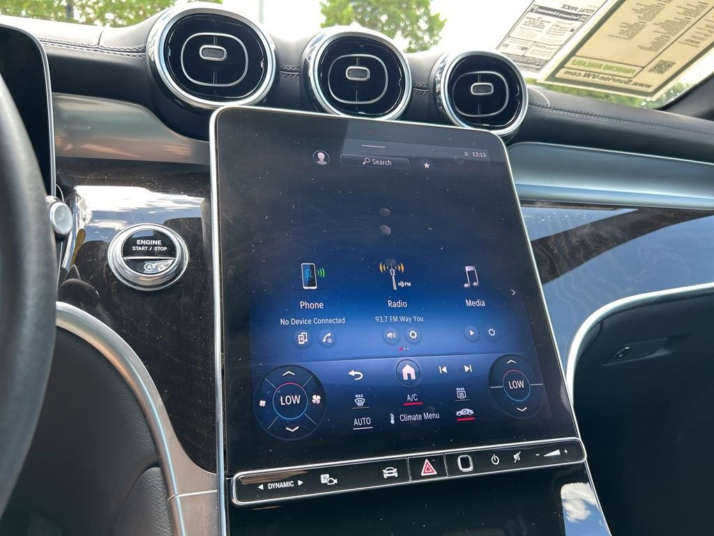 Used 2024 Mercedes-Benz GLC 300 4MATIC image 25