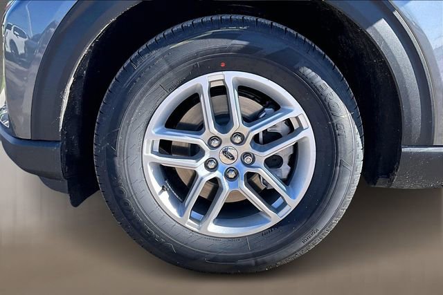 New 2026 Ford Explorer Active w/ Active Comfort Package image 12