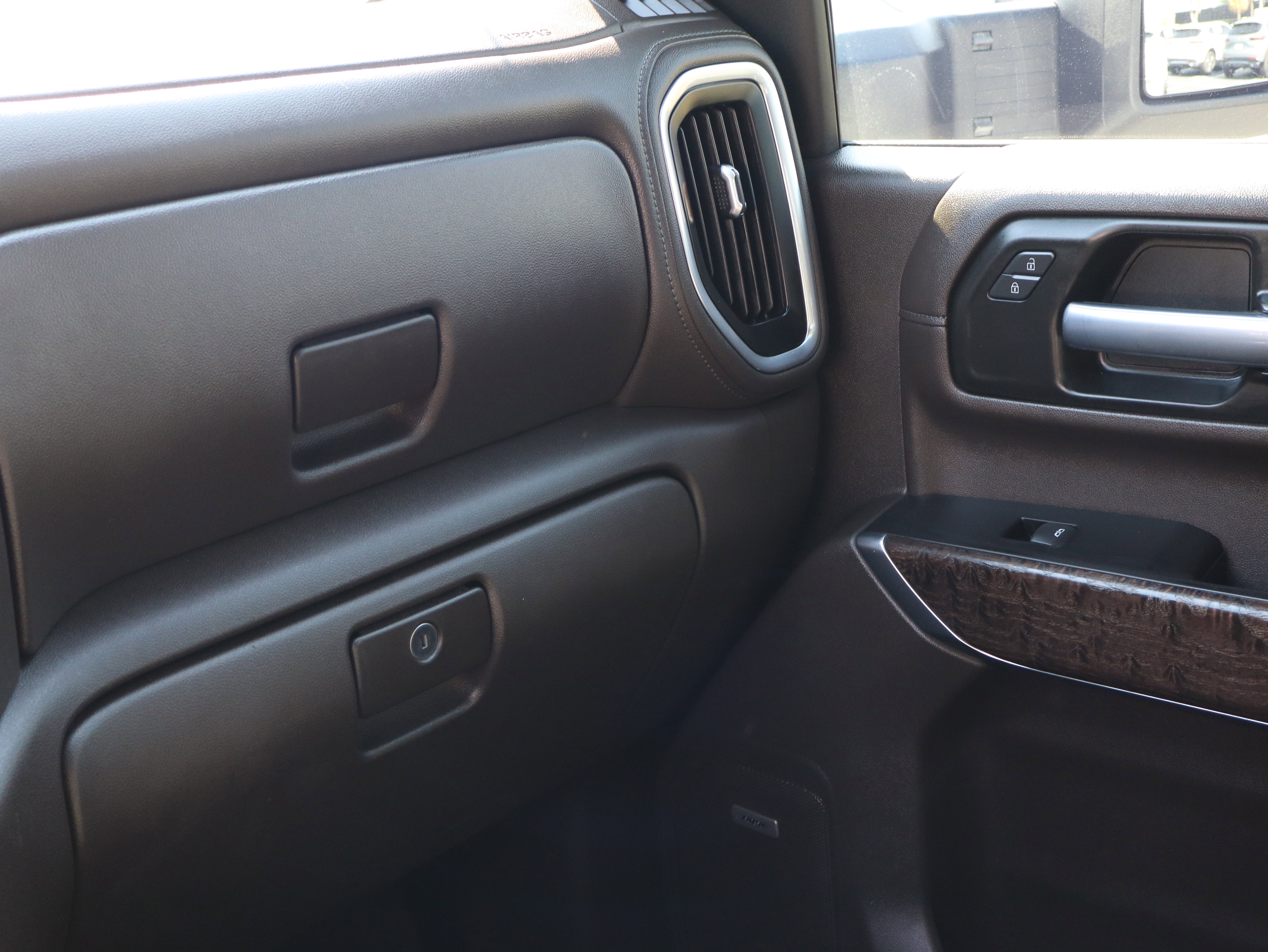 Used 2021 GMC Sierra 2500 Denali w/ Denali Ultimate Package image 33