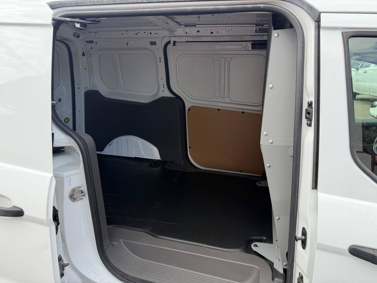 Used 2023 Ford Transit Connect XL w/ Trailer Tow Package FWD image 27
