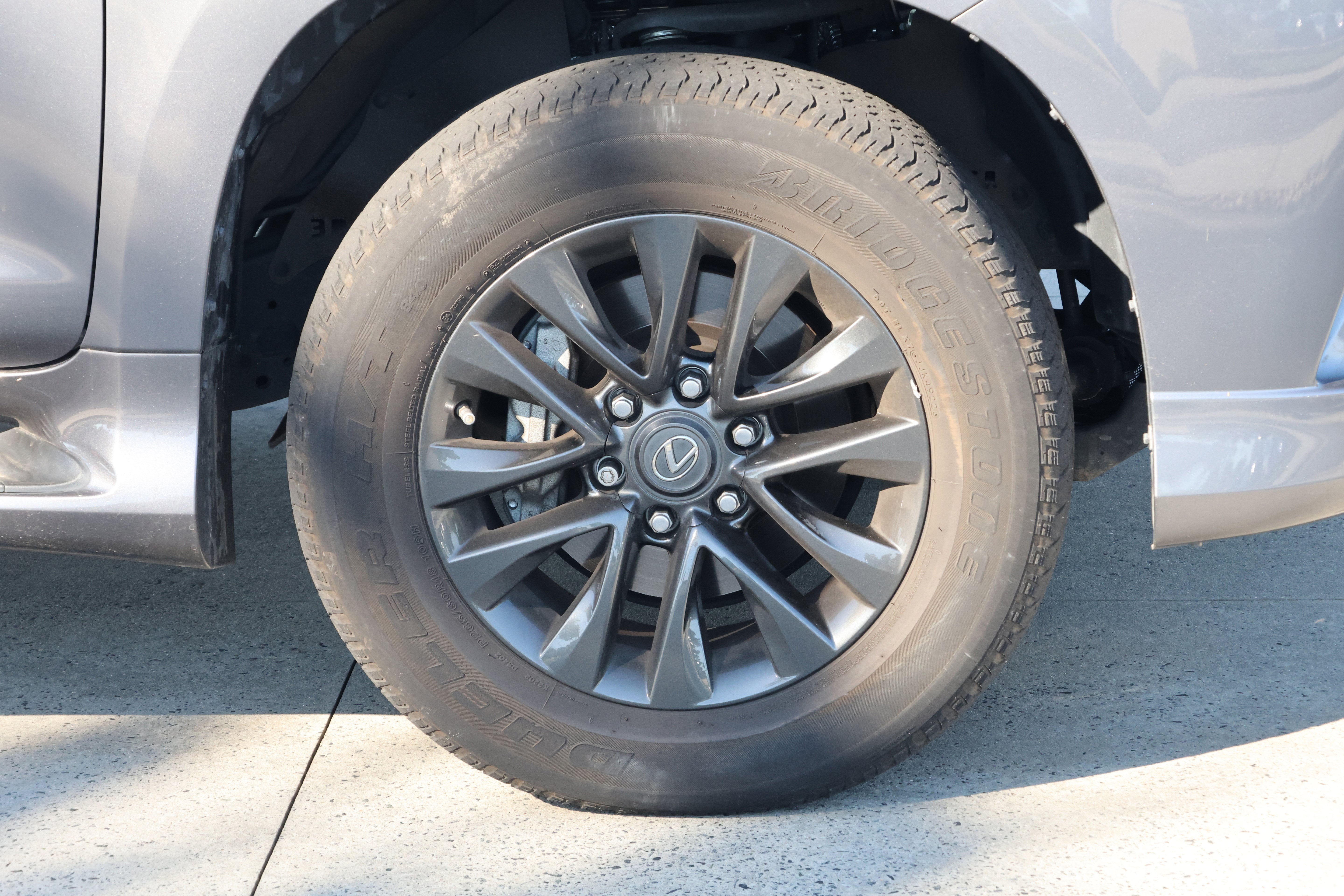 Certified 2023 Lexus GX 460 Premium w/ Premium Package AWD/4WD image 11