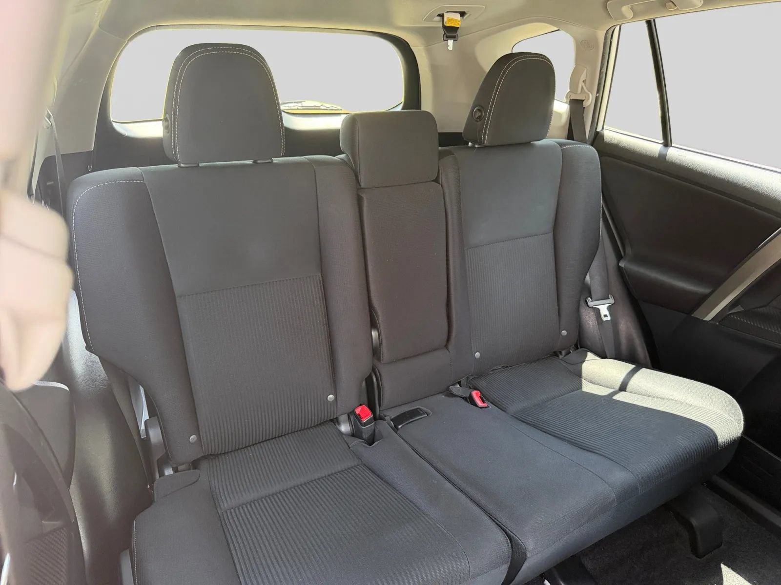 Used 2015 Toyota RAV4 XLE FWD image 18