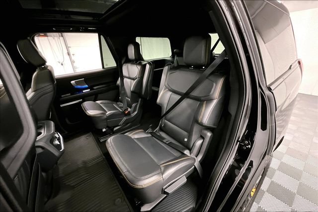 Used 2025 Ford Expedition Tremor AWD/4WD image 24