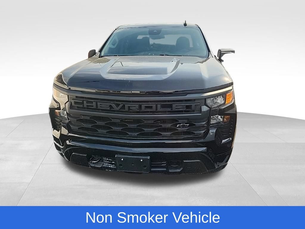 Used 2022 Chevrolet Silverado 1500 Custom w/ LPO, Dark Essentials Package AWD/4WD image 7