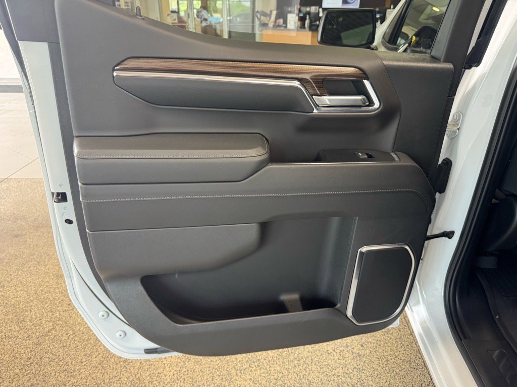 Used 2024 Chevrolet Silverado 1500 RST image 10