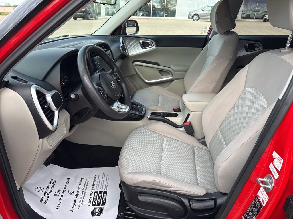 Used 2020 Kia Soul LX FWD image 7