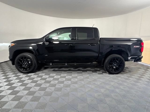 Used 2024 Chevrolet Colorado Z71 w/ LPO, Dark Essentials Package AWD/4WD image 44