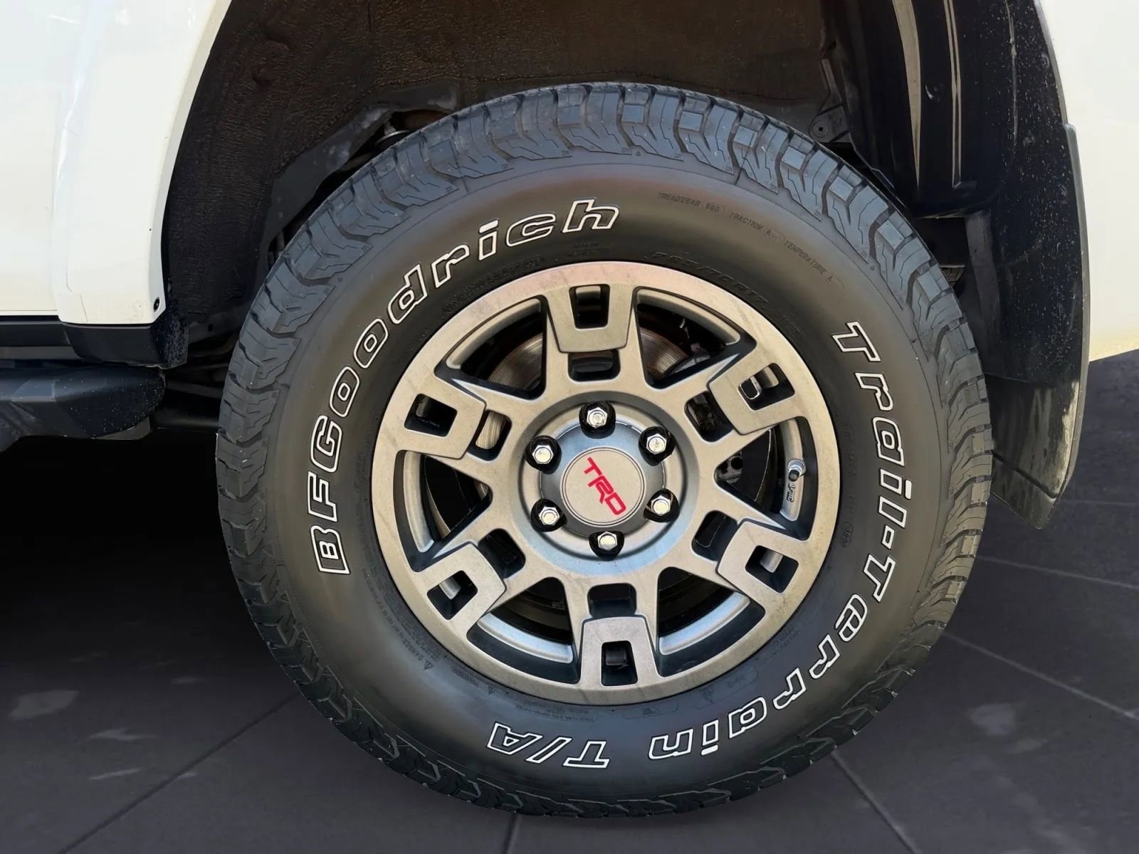 Used 2019 Toyota 4Runner TRD Off-Road Premium w/ Wilderness Package AWD/4WD image 32