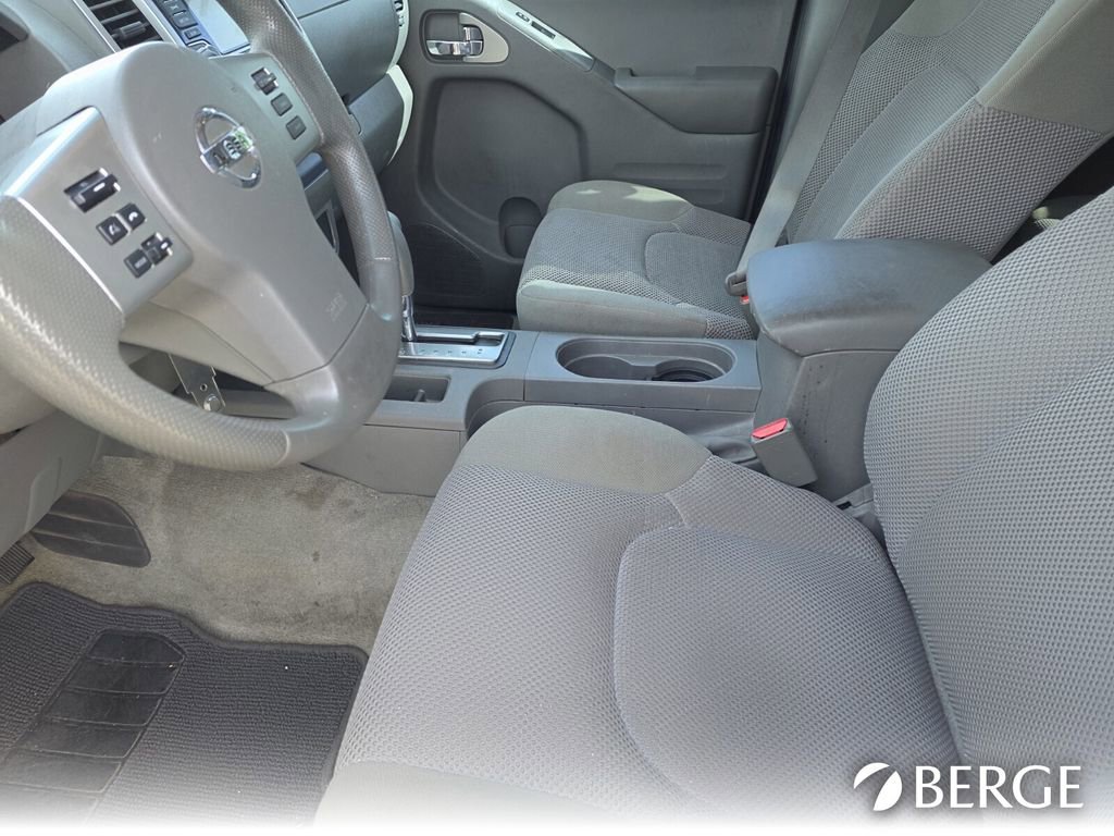 Used 2018 Nissan Frontier SV AWD/4WD image 12