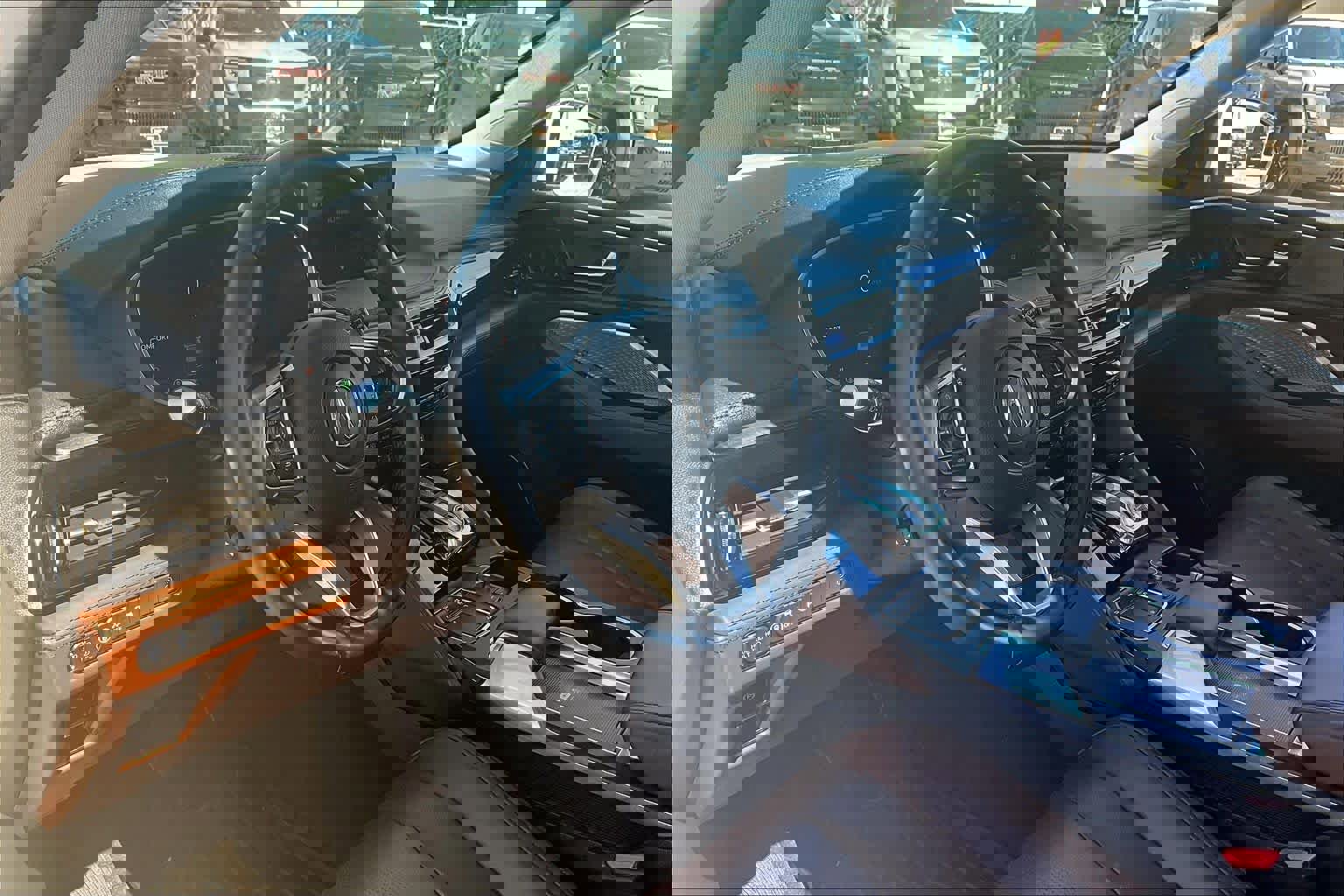 Used 2023 Acura MDX SH-AWD w/ Advance Package image 18