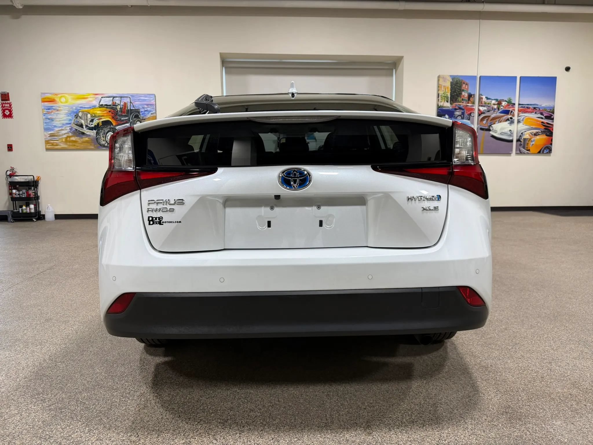 Used 2022 Toyota Prius XLE AWD/4WD image 6