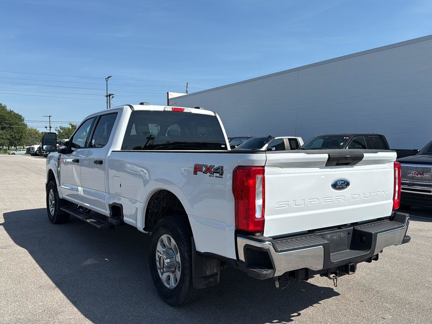 Used 2024 Ford F250 XLT w/ FX4 Off-Road Package AWD/4WD image 4
