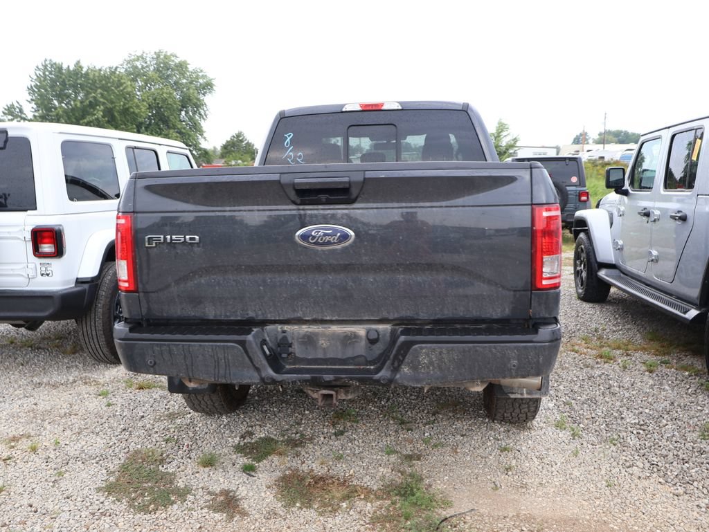 Used 2016 Ford F150 XLT w/ Equipment Group 302A Luxury AWD/4WD image 18