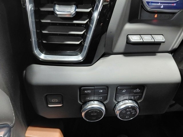 Used 2025 GMC Sierra 2500 Denali Ultimate image 53