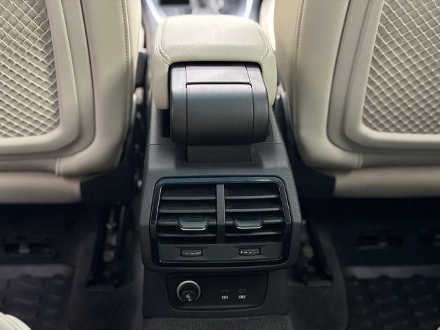 Used 2022 Audi Q3 2.0T Premium w/ Convenience Package AWD/4WD image 45