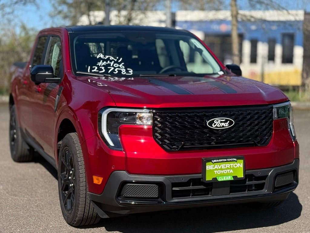 Used 2025 Ford Maverick Lariat w/ Black Appearance Package image 7