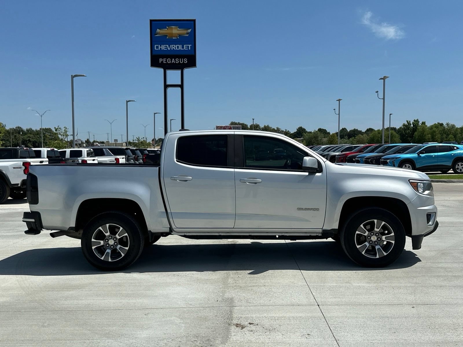 Used 2020 Chevrolet Colorado Z71 RWD image 6