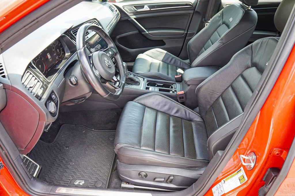 Used 2019 Volkswagen Golf R 4-Door image 17