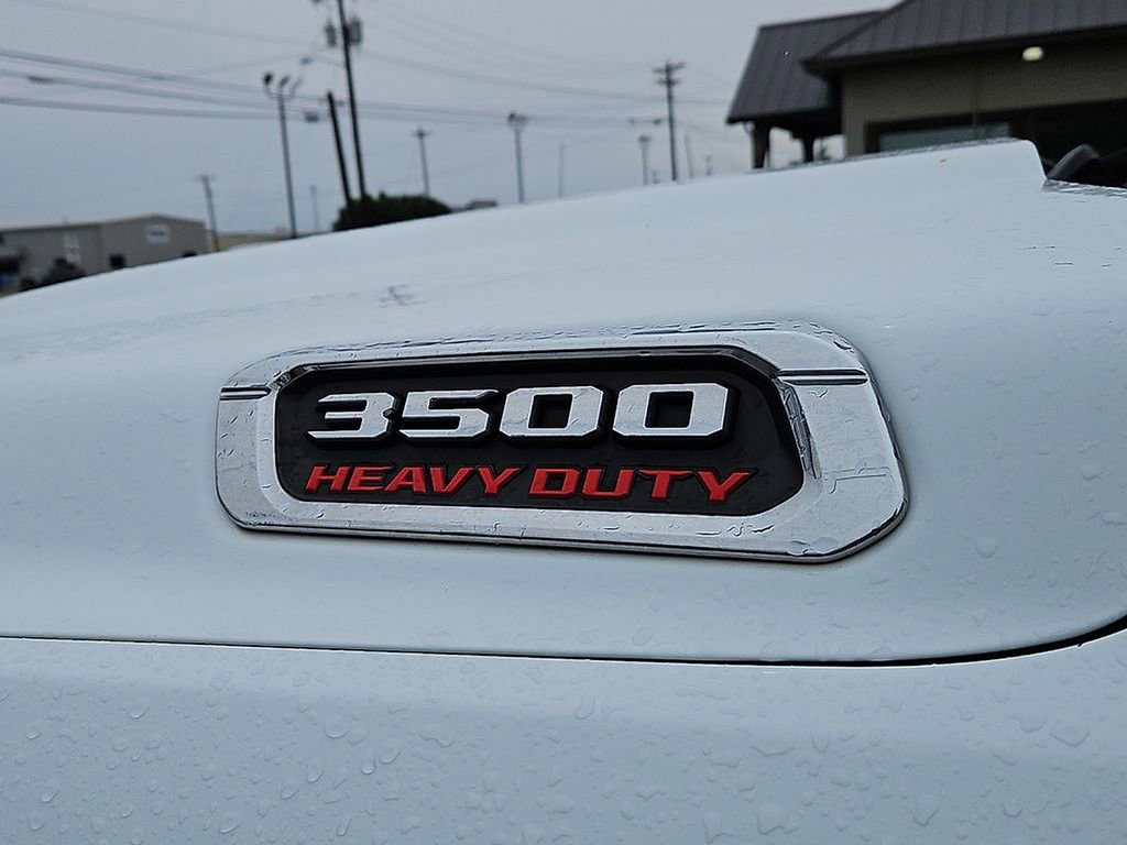 Used 2022 RAM 3500 Tradesman AWD/4WD image 14