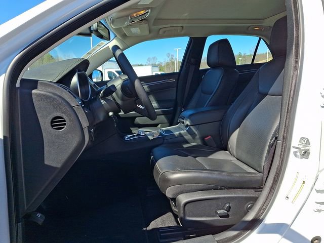 Used 2023 Chrysler 300 Touring L w/ Popular Equipment Group image 13