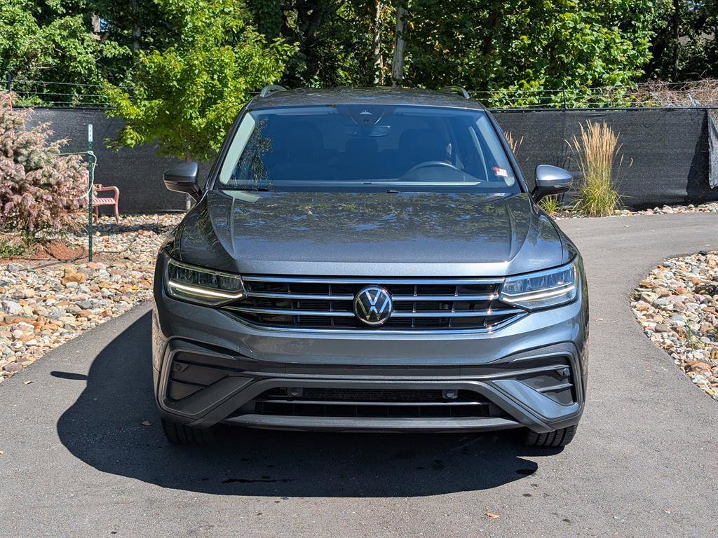 Used 2022 Volkswagen Tiguan SE image 9