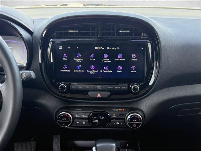 Used 2025 Kia Soul GT-Line w/ GT-Line Technology Package FWD image 17