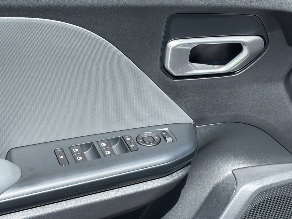 New 2026 Kia K4 FWD image 16